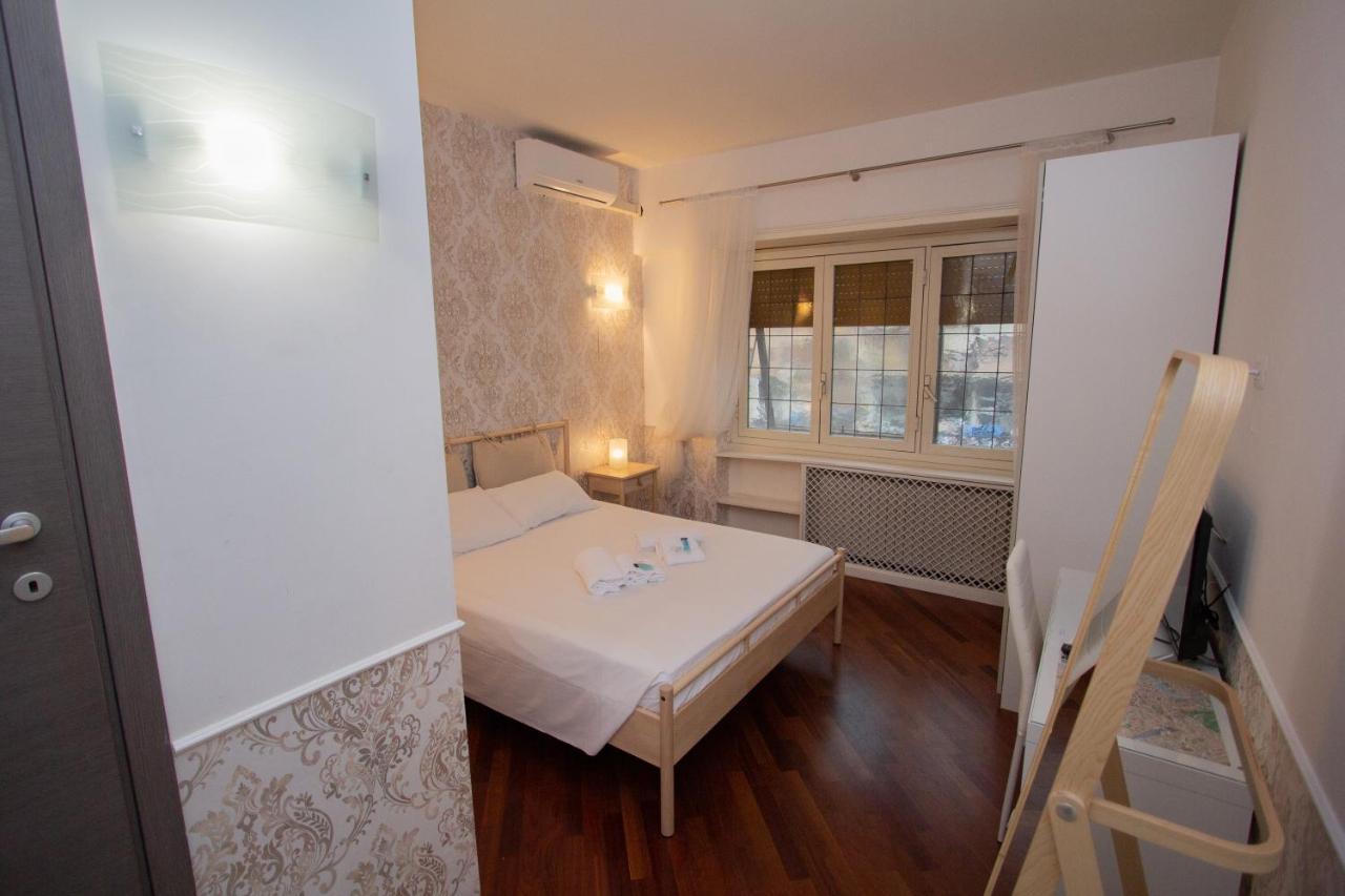 Aurelio Deluxe Rooms Рим Екстериор снимка