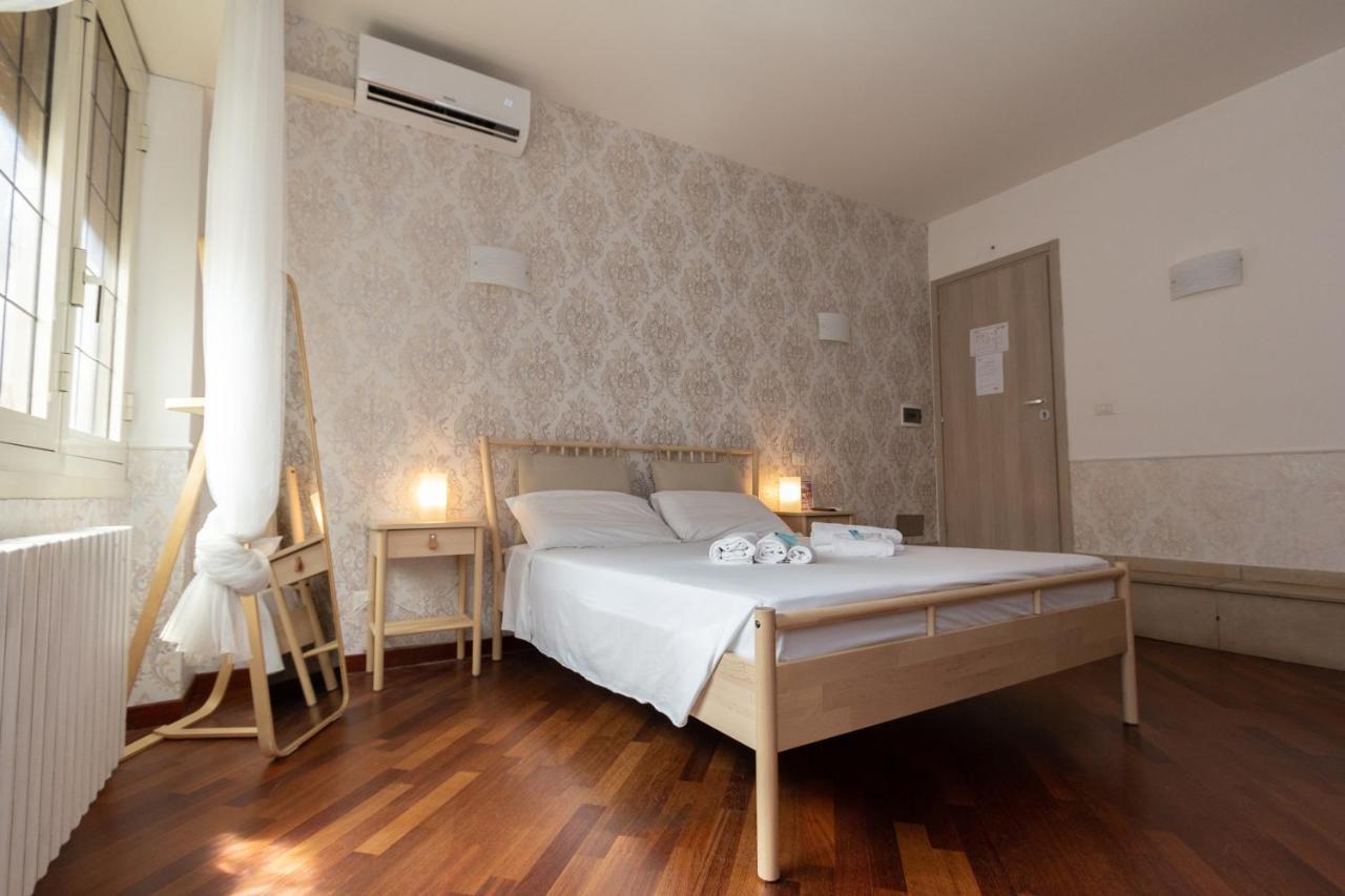 Aurelio Deluxe Rooms Рим Екстериор снимка
