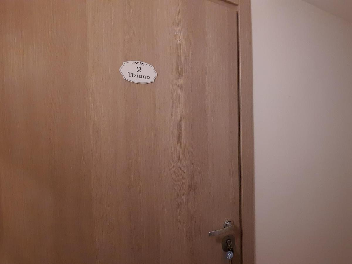 Aurelio Deluxe Rooms Рим Екстериор снимка