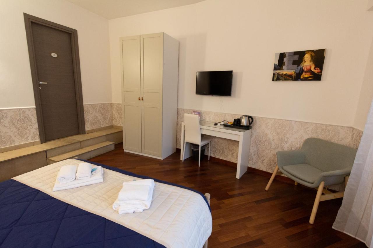 Aurelio Deluxe Rooms Рим Екстериор снимка