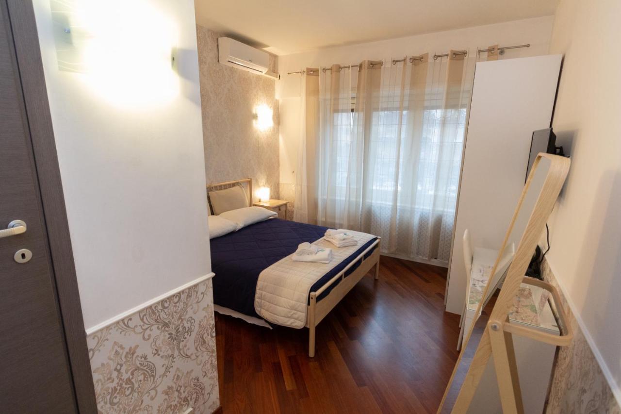 Aurelio Deluxe Rooms Рим Екстериор снимка