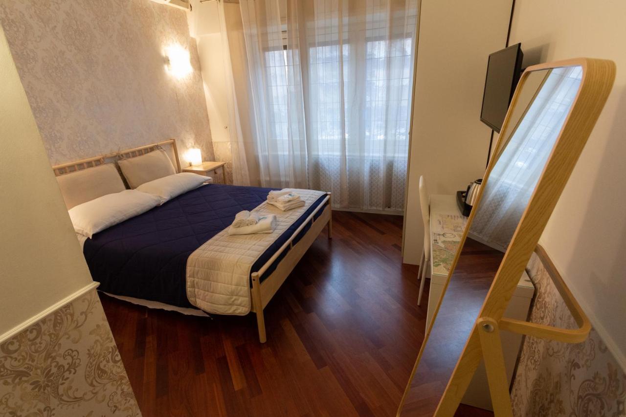 Aurelio Deluxe Rooms Рим Екстериор снимка
